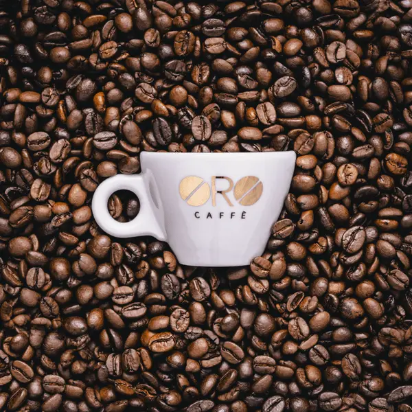 Oro Kafa sa kafom u zrnu webp